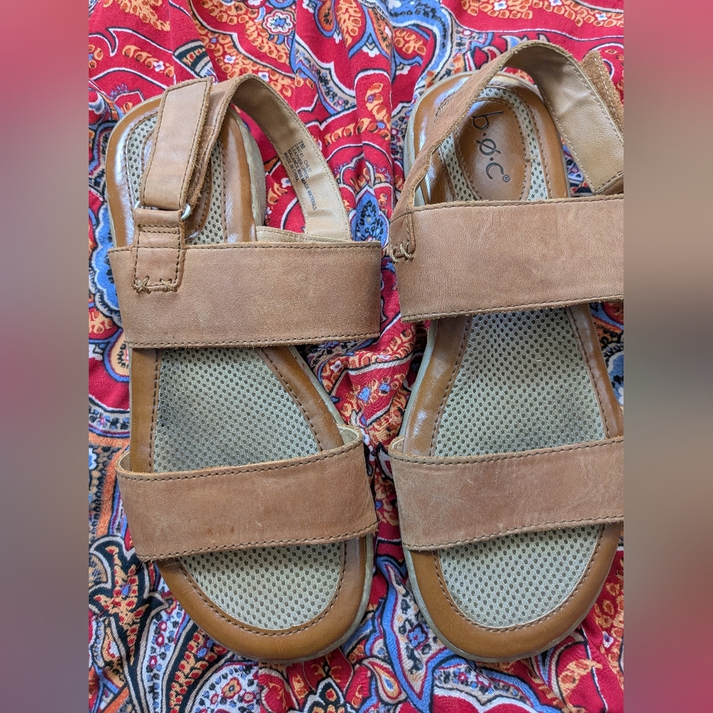 boc Tan Women's Sandals